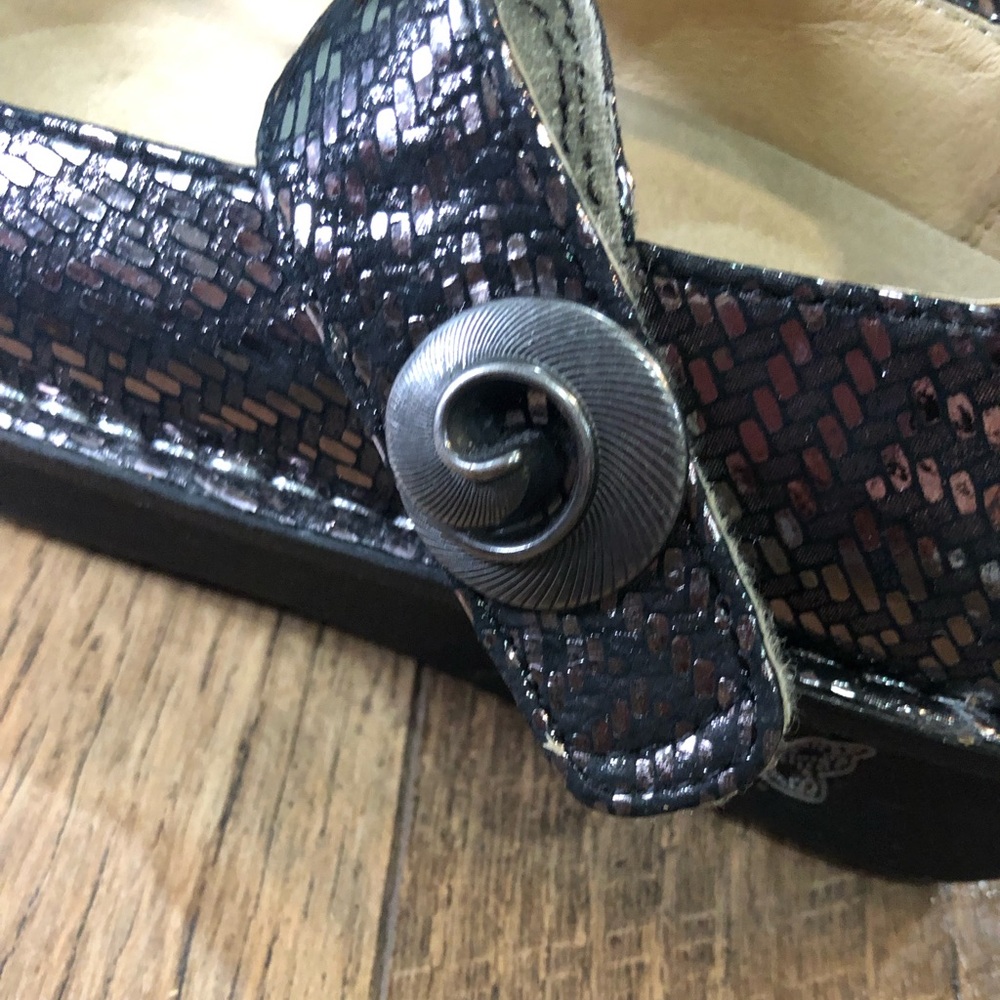 Alegria Metallic Snake Print Platform Mary Jane Size 37 US 6.5 - Picture 2 of 9